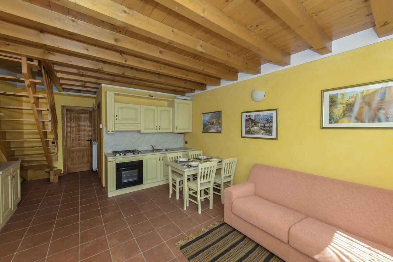 Villa Residenza Borgo Antico Paratico Exterior foto