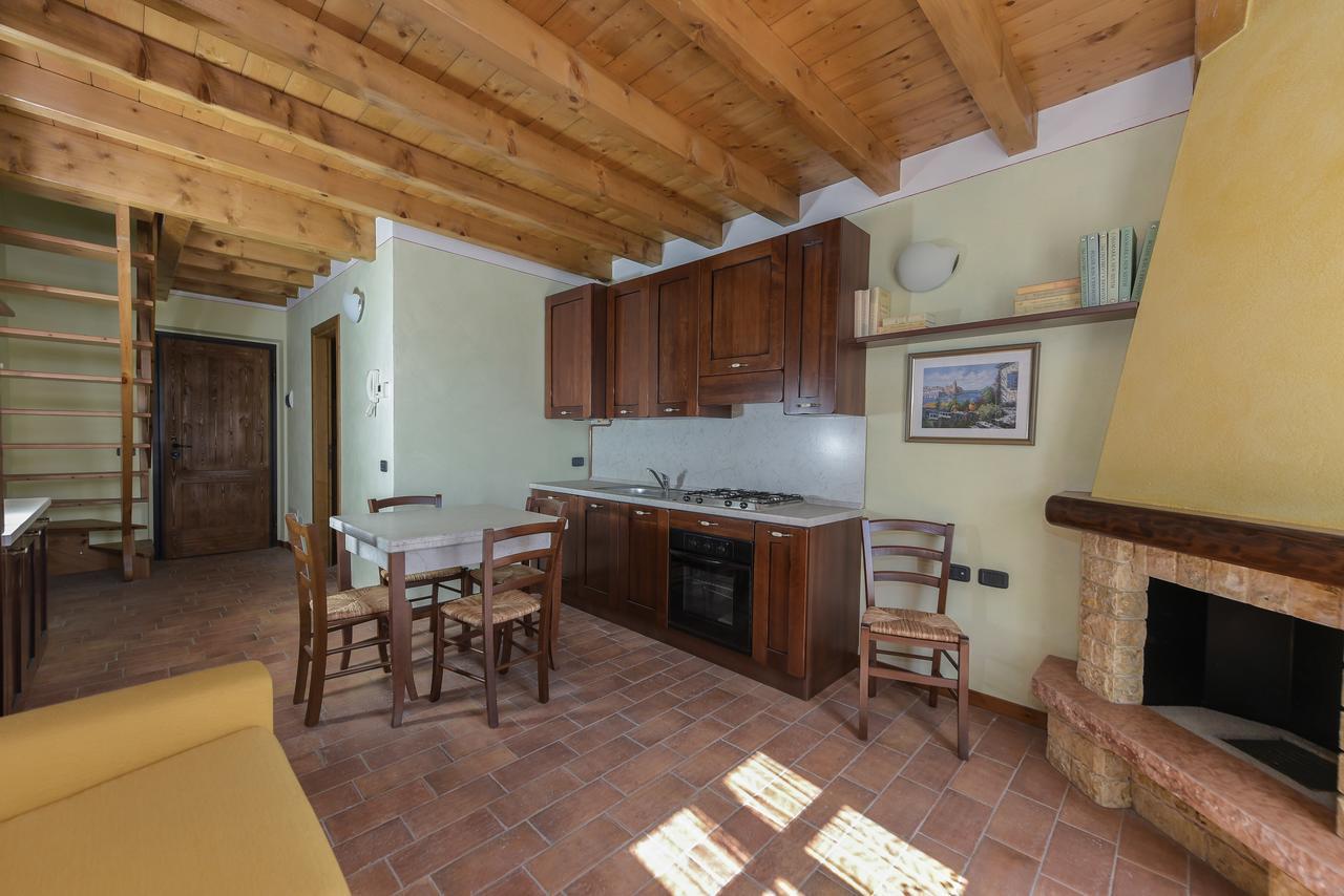 Villa Residenza Borgo Antico Paratico Exterior foto